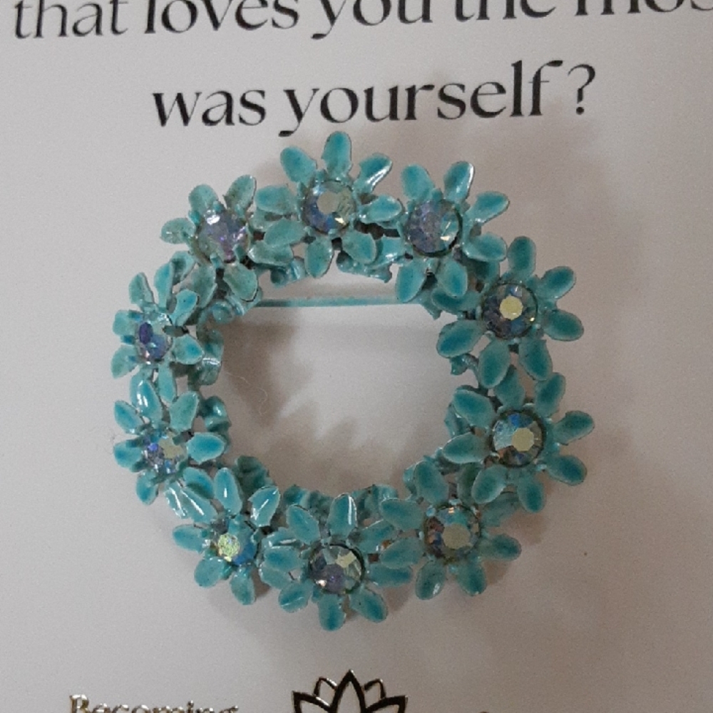 Vintage Turquoise Floral Wreath Brooch – Women Jewelry